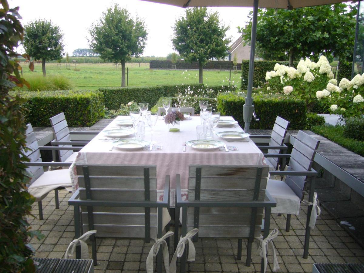 De Moeraseik Bed & Breakfast Zele Bagian luar foto