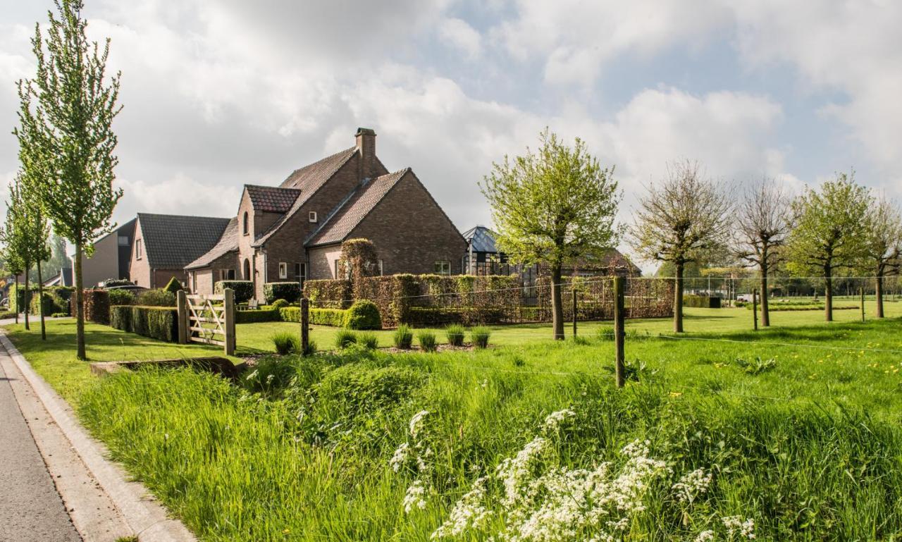 De Moeraseik Bed & Breakfast Zele Bagian luar foto